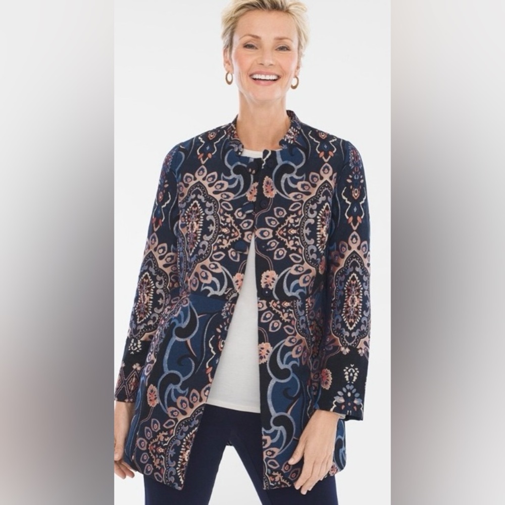 EUC Chico’s Beautiful metallic brocade jacket size 0